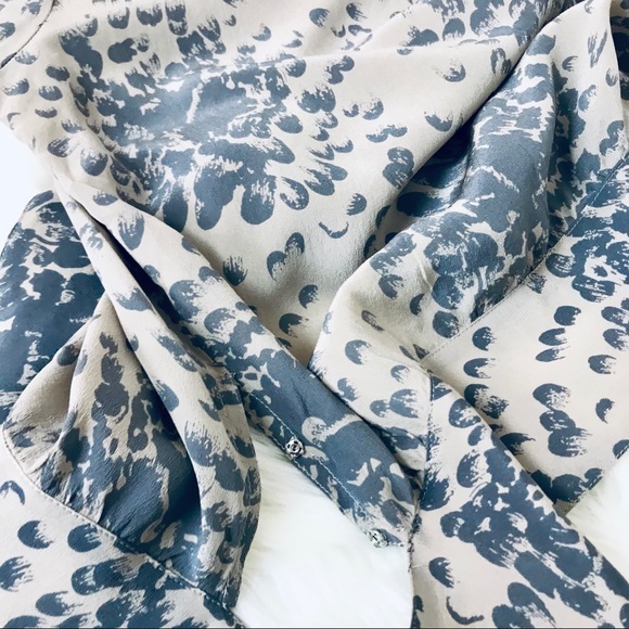 Blouse with tie closure xs - Picture 4 of 5